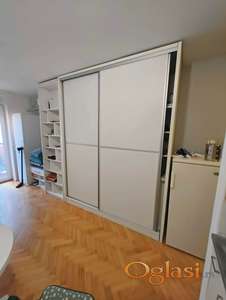 GARSONJERA – 28 m², Cara Dušana 62 , Novi Sad